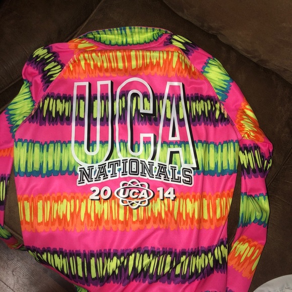 zip up - Picture 2 of 2